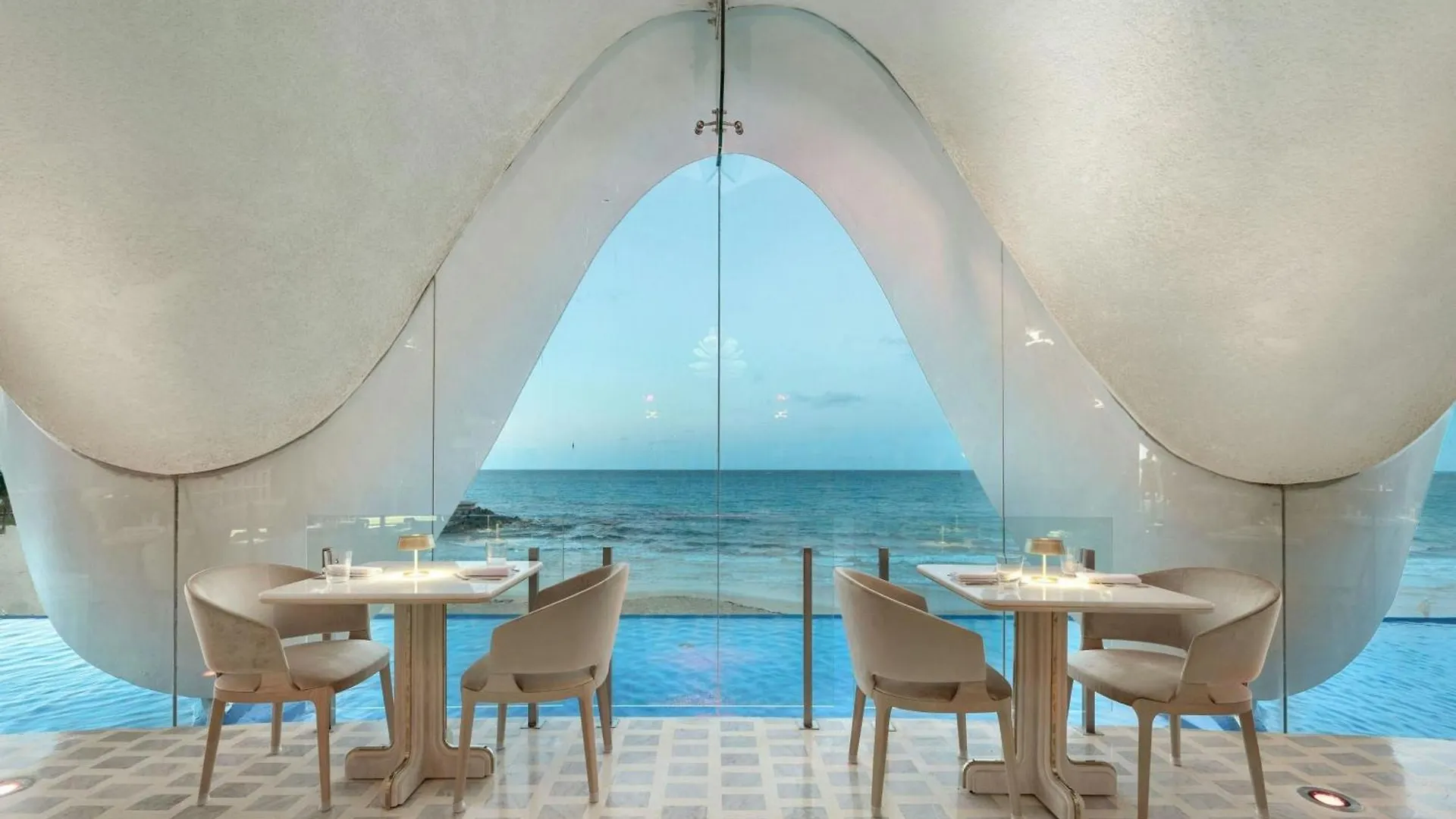 **** Hotel La Concha Renaissance San Juan Resort Puerto Rico